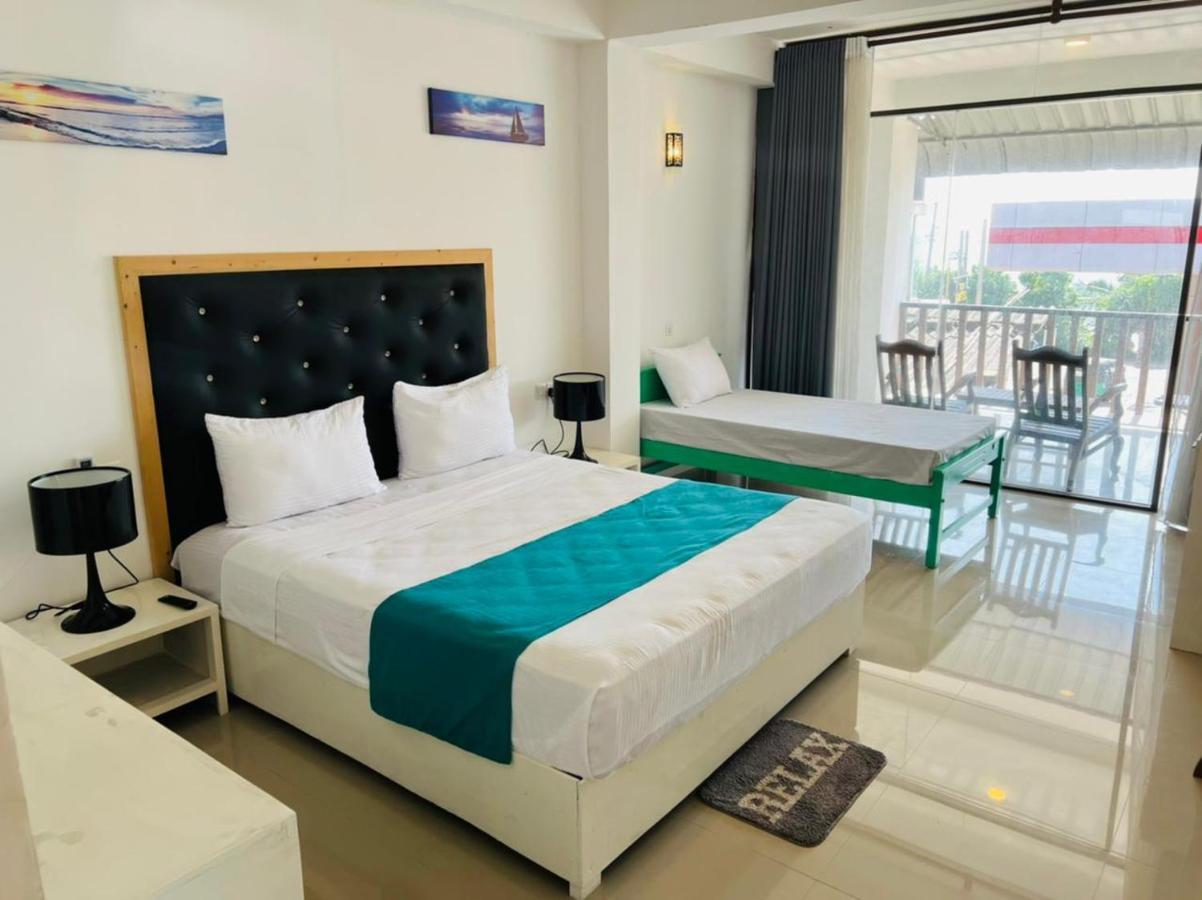 One World Mirissa Otel Dış mekan fotoğraf