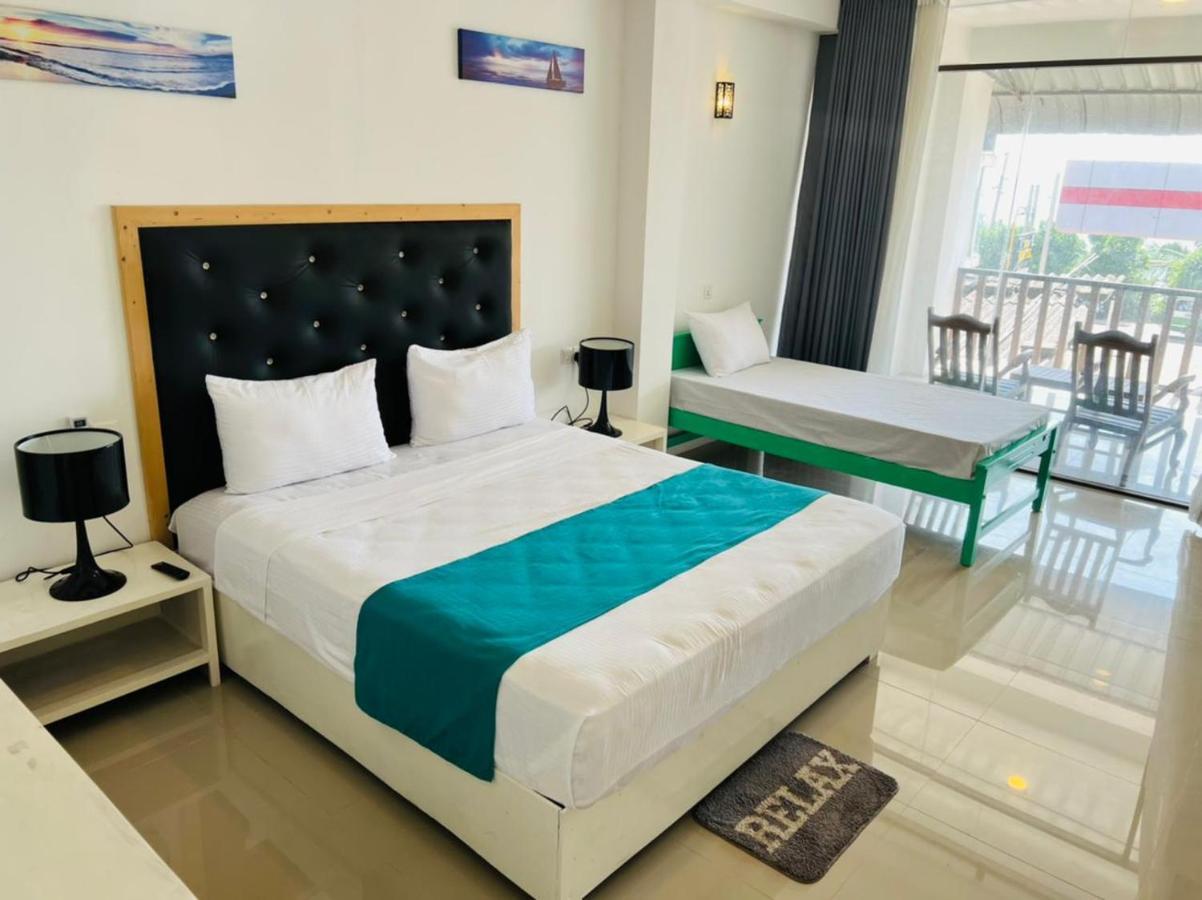 One World Mirissa Otel Dış mekan fotoğraf