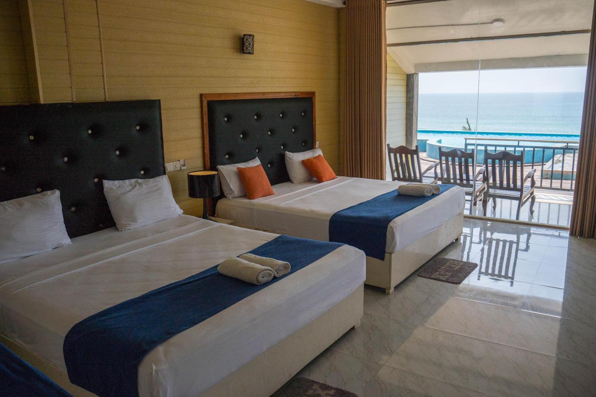 One World Mirissa Otel Dış mekan fotoğraf