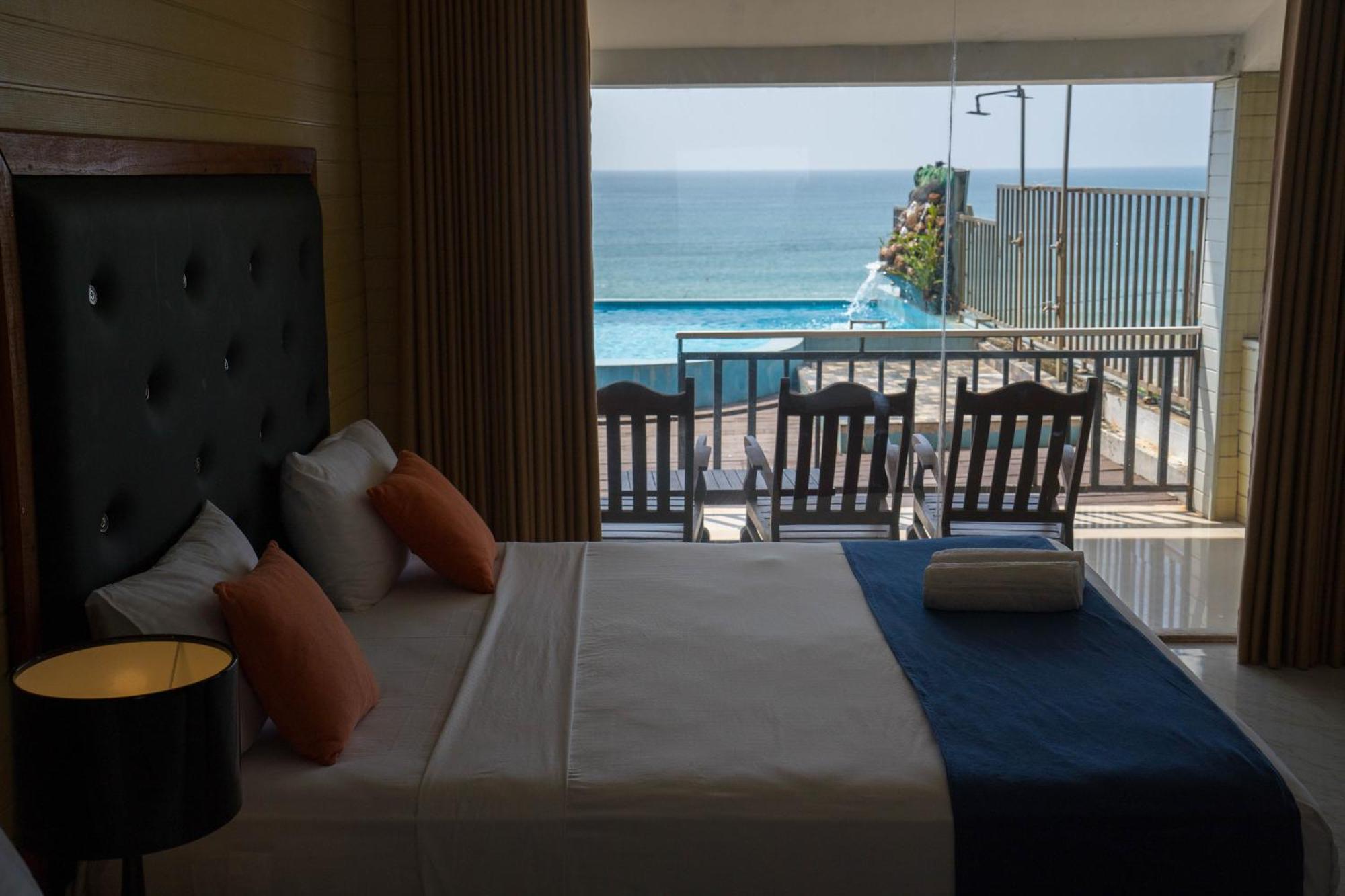 One World Mirissa Otel Dış mekan fotoğraf