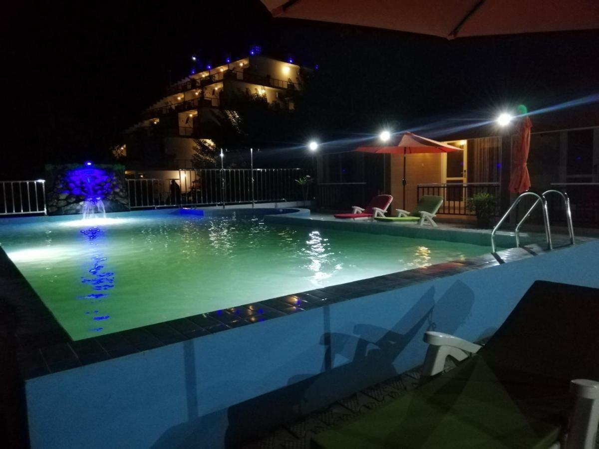 One World Mirissa Otel Dış mekan fotoğraf